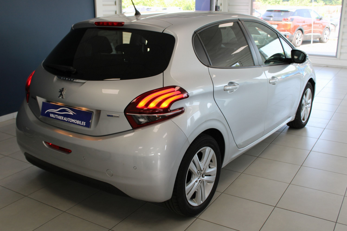 Peugeot 208 1.2 PureTech 82 Style