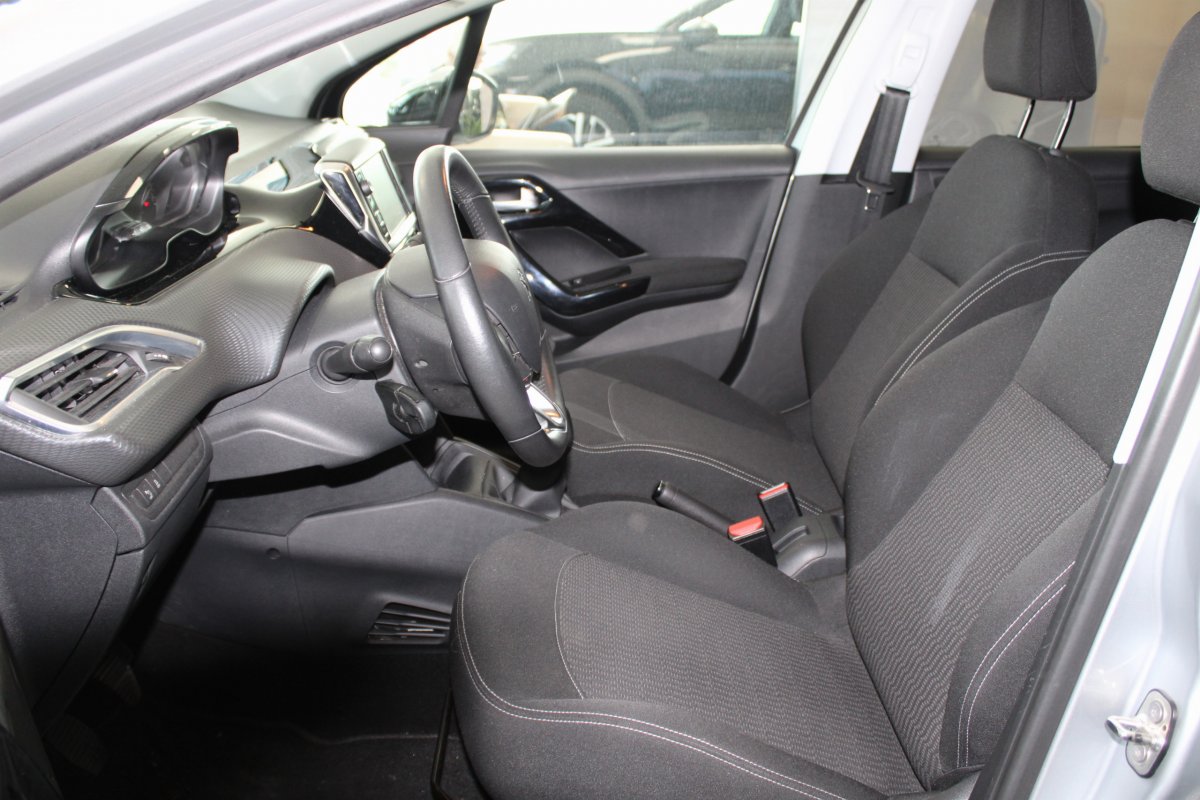 Peugeot 208 1.2 PureTech 82 Style