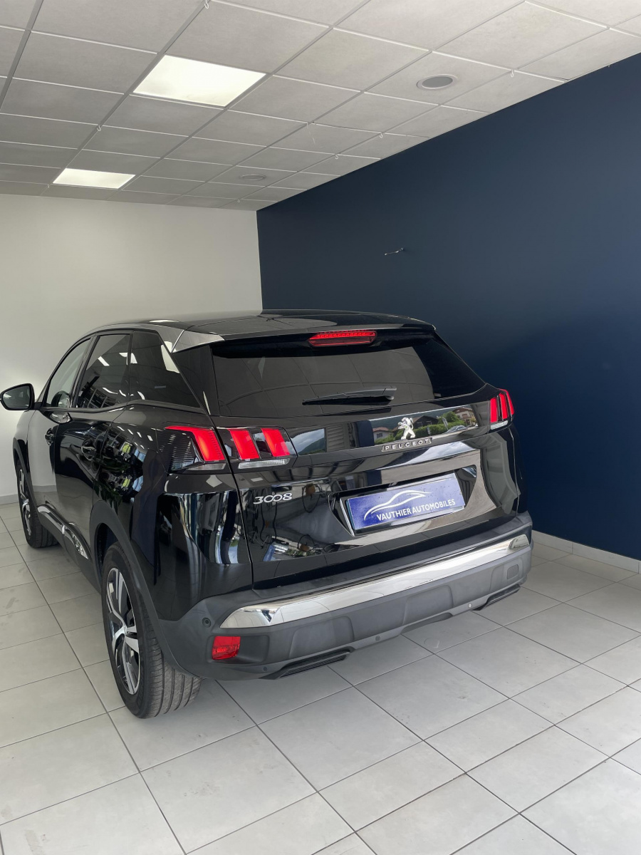 Peugeot 3008 (2) BlueHDi 130 S&S EAT8 ALLURE