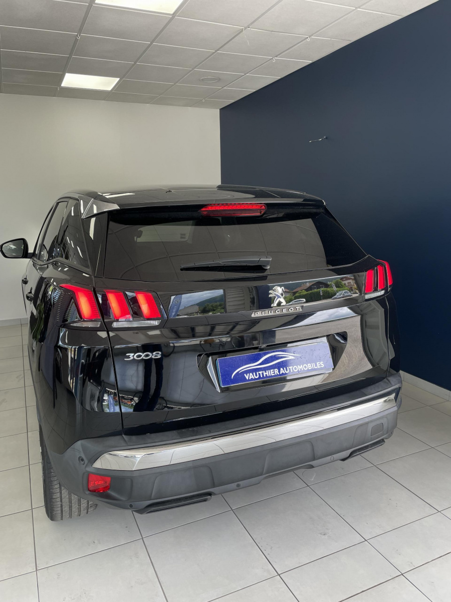 Peugeot 3008 (2) BlueHDi 130 S&S EAT8 ALLURE