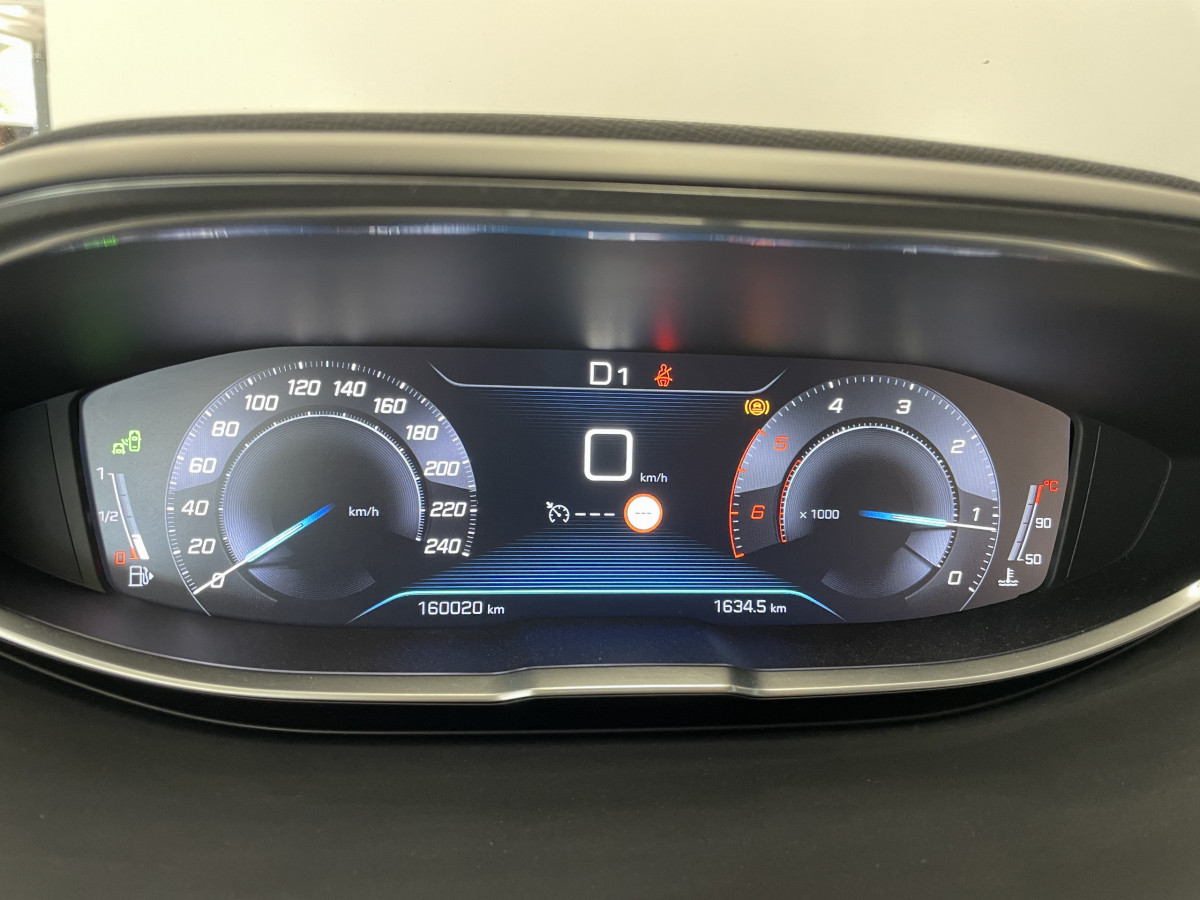 Peugeot 3008 (2) BlueHDi 130 S&S EAT8 ALLURE