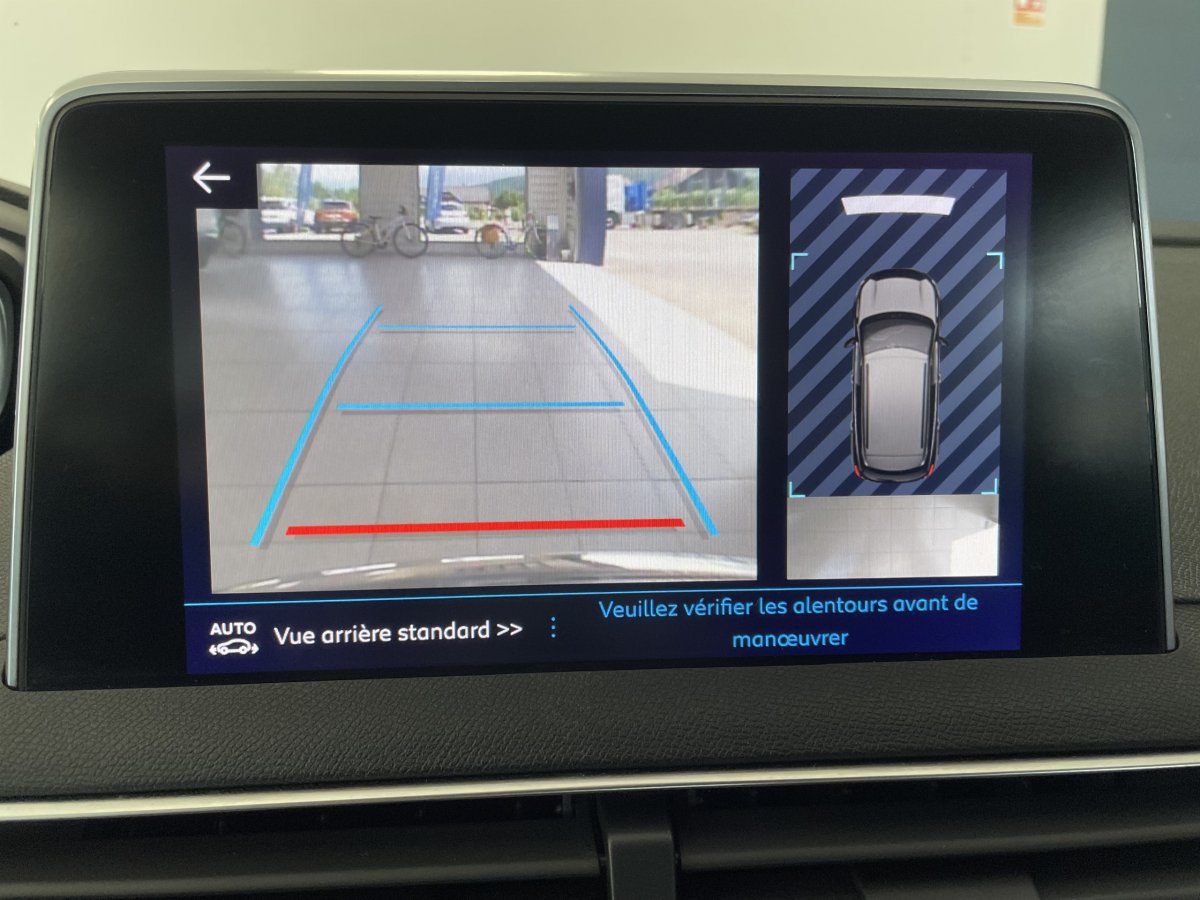 Peugeot 3008 (2) BlueHDi 130 S&S EAT8 ALLURE