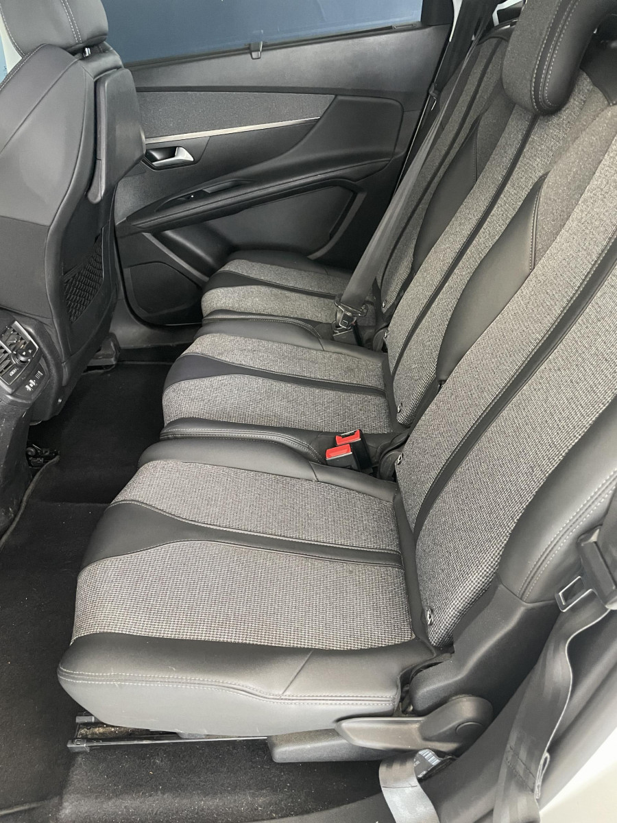 Peugeot 5008 (2) BlueHDi 130 S&S EAT8 ALLURE
